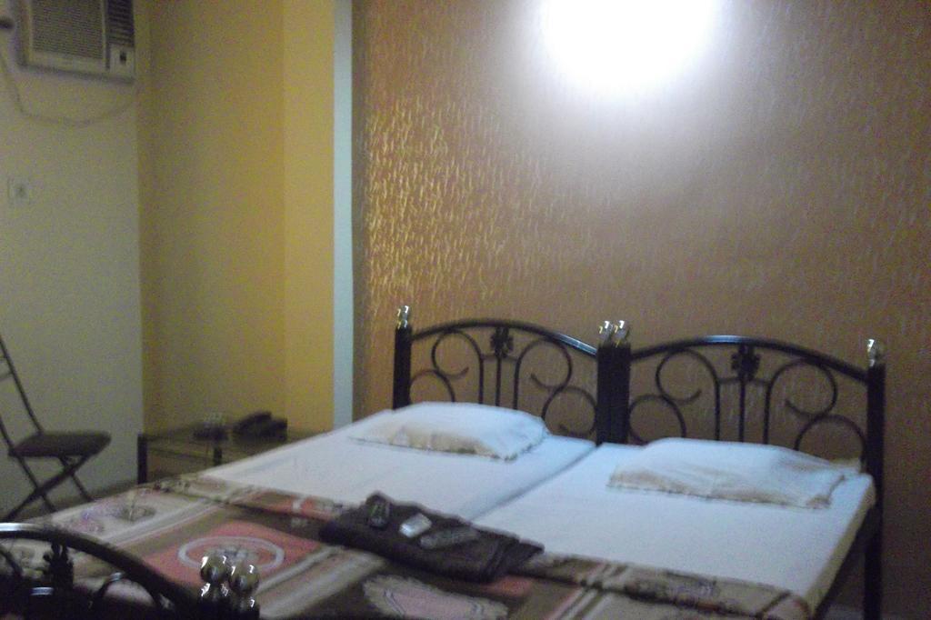 Megacity Inn Kalkutta Kültér fotó